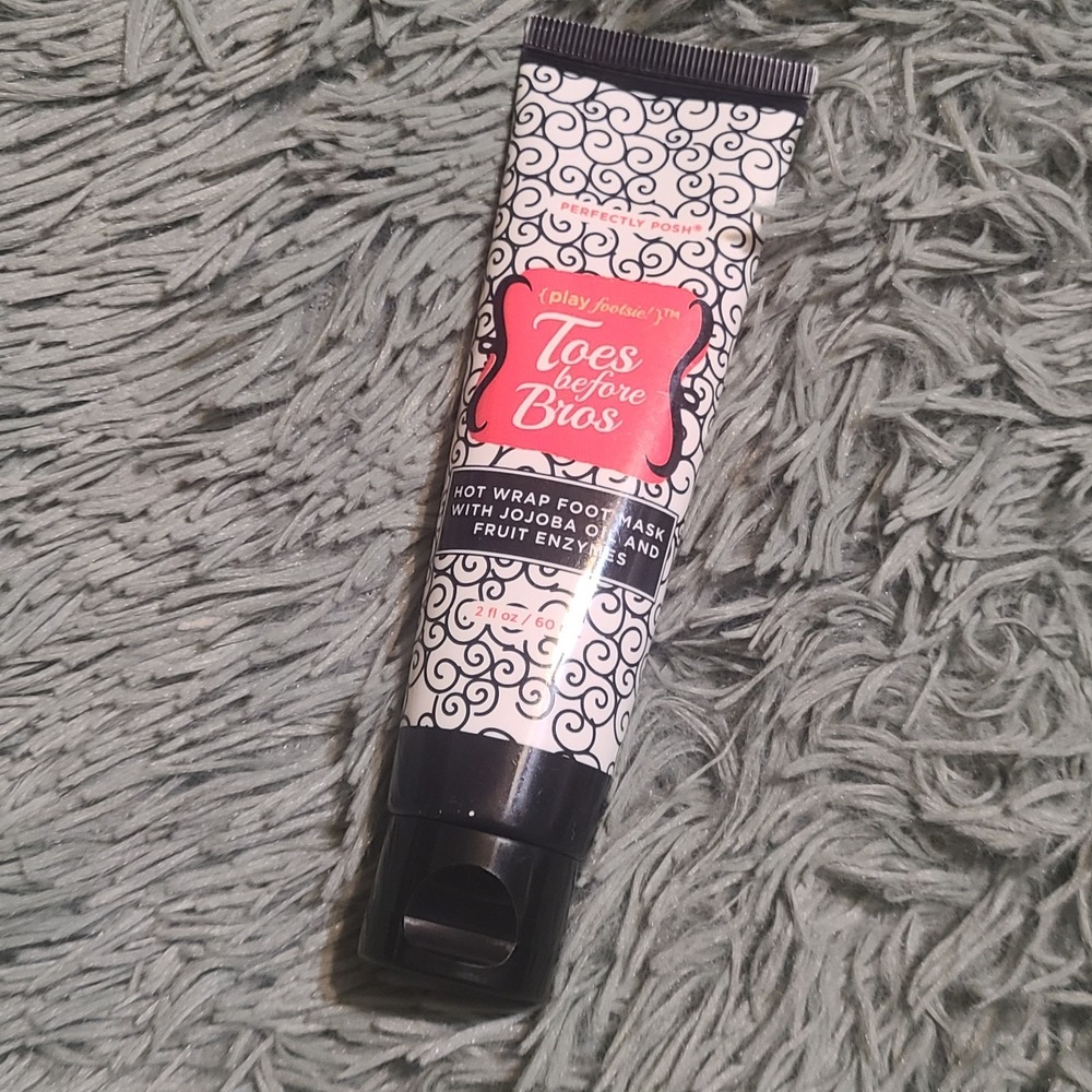 Perfectly Posh Toes Before‎ Bros Hot Wrap Foot Mask 2 Oz Tube Retired